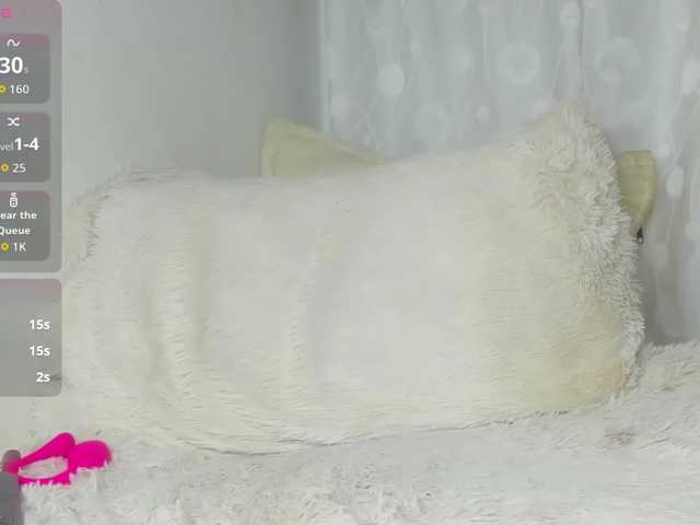 roxanahills live cam on BongaCams