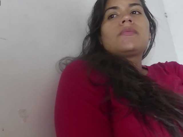 roxanahills live cam on BongaCams
