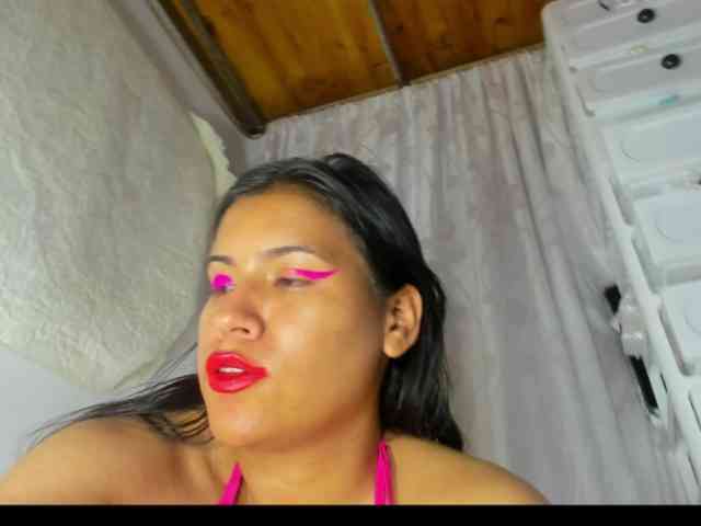 roxanahills_ webcam