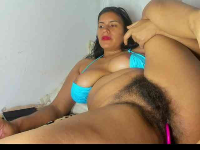 roxanahills_ webcam