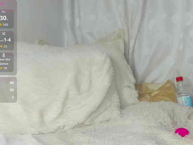 roxanahills_ webcam