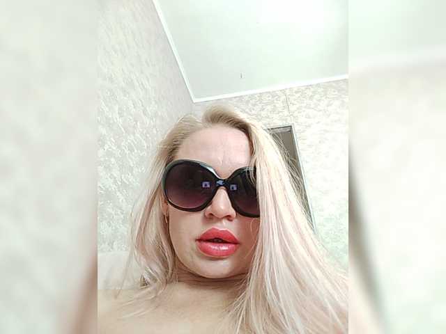 Milka_Milf webcam