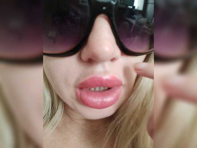 ElenCarr live cam on BongaCams
