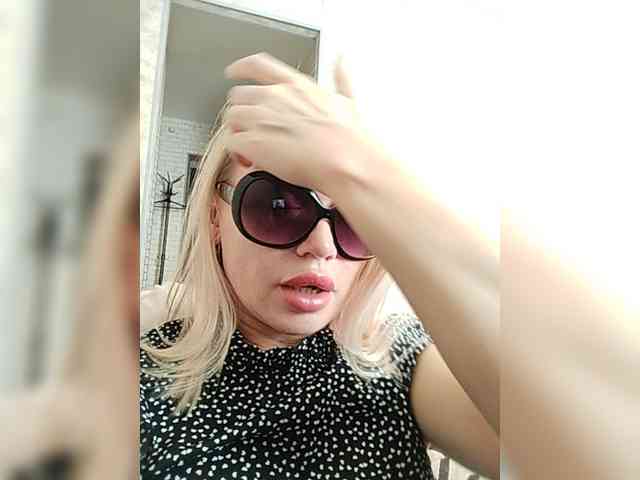 Milka_Milf webcam