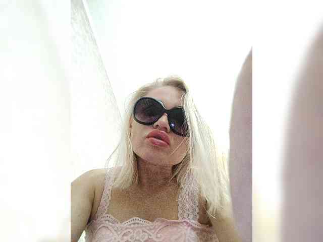 Milka_Milf webcam