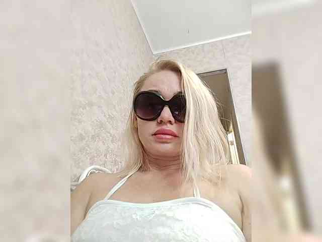 Milka_Milf webcam