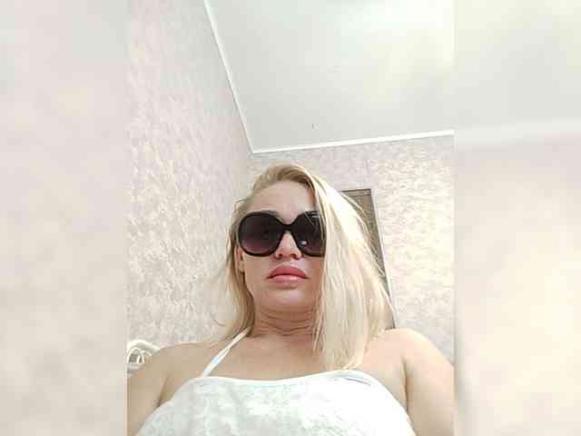 Milka_Milf webcam