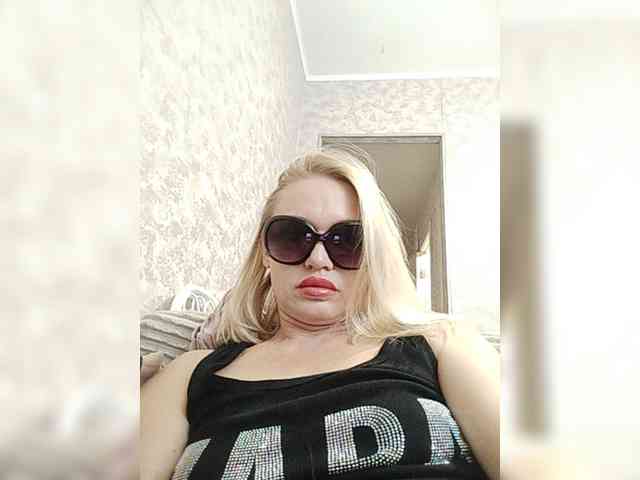 Milka_Milf webcam
