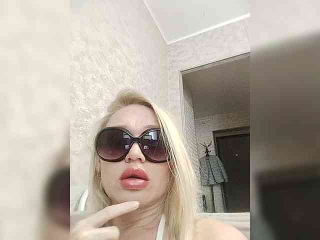 Milka_Milf webcam