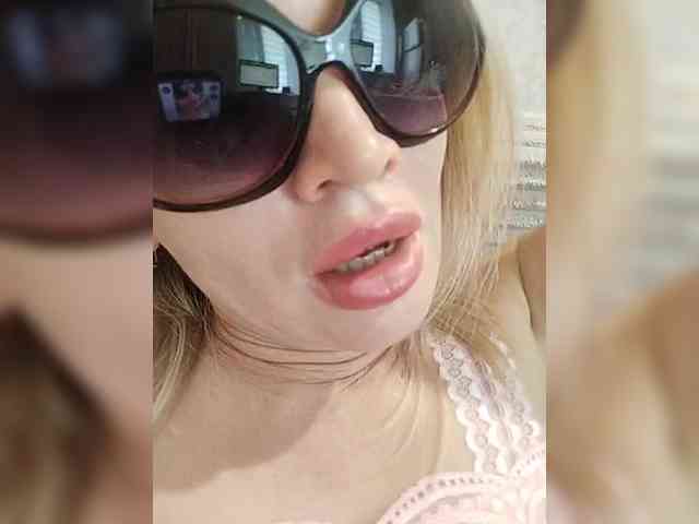 Milka_Milf webcam