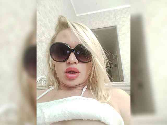 Milka_Milf webcam
