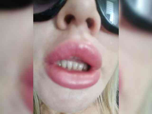 milka_milf's live room