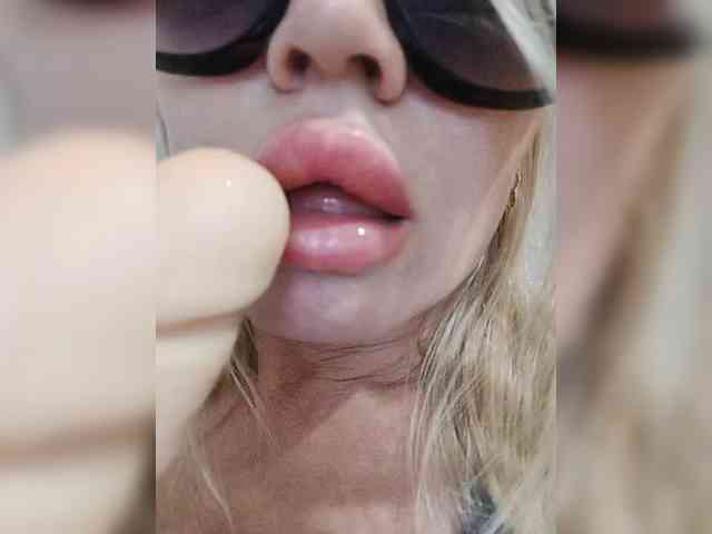 Milka_Milf webcam