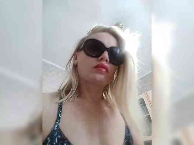 Milka_Milf webcam