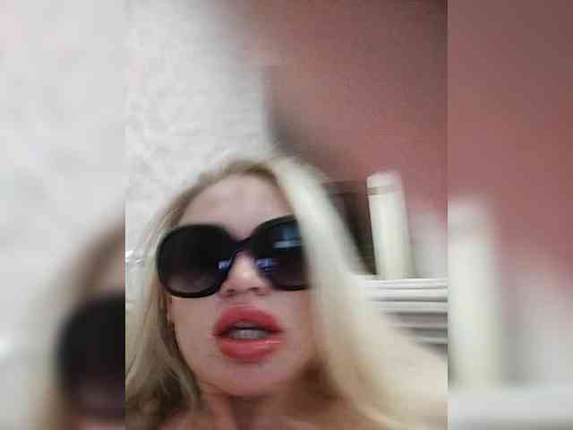 Milka_Milf webcam