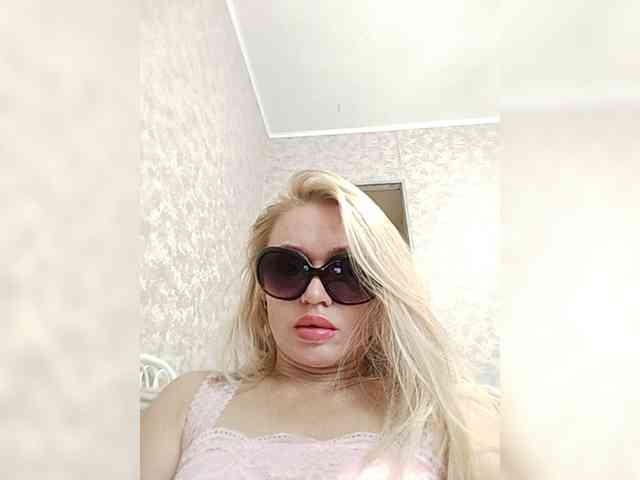 Milka_Milf webcam