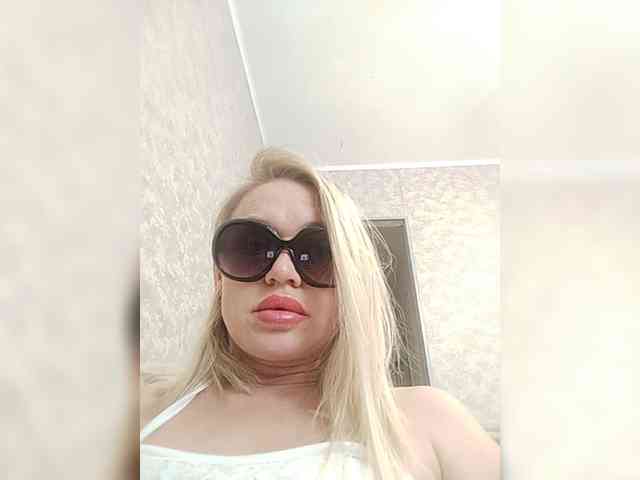 Milka_Milf webcam