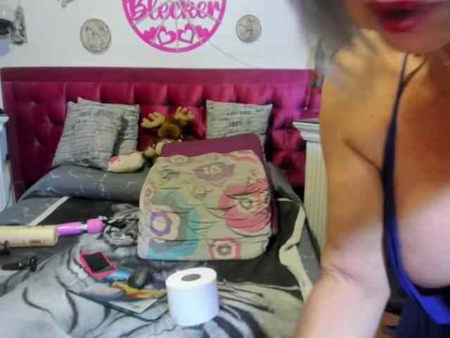 Arianableckr2