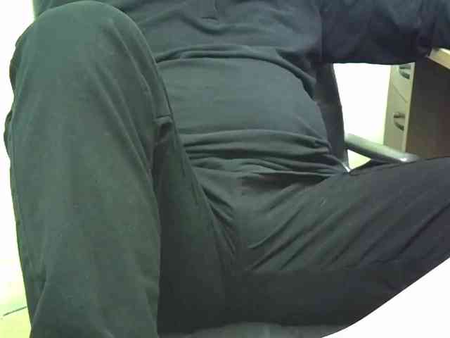 Nikdov3 Live Webcam on BongaCams