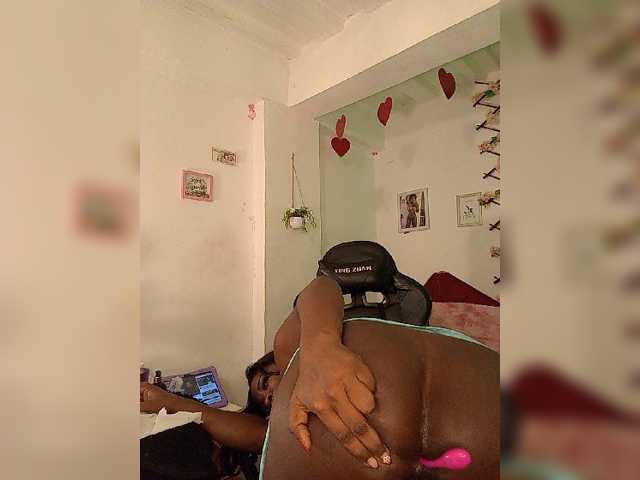 brytany05 live cam on BongaCams