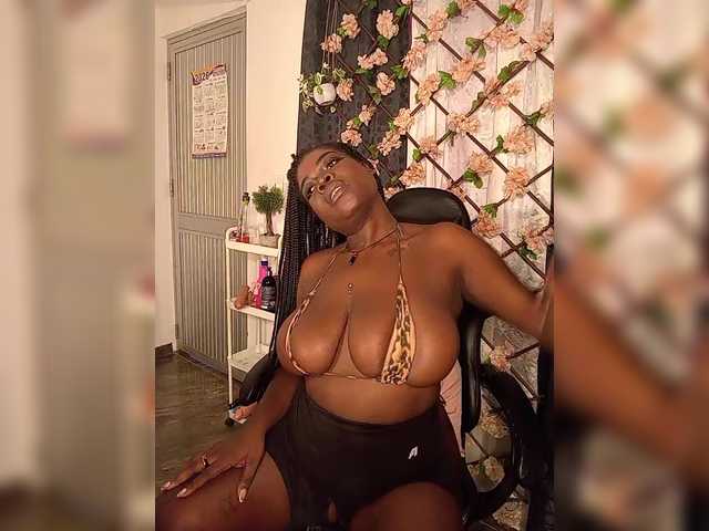 brytany05 live webcam show