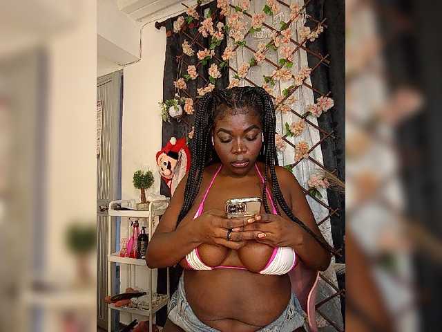 brytany05 live webcam show
