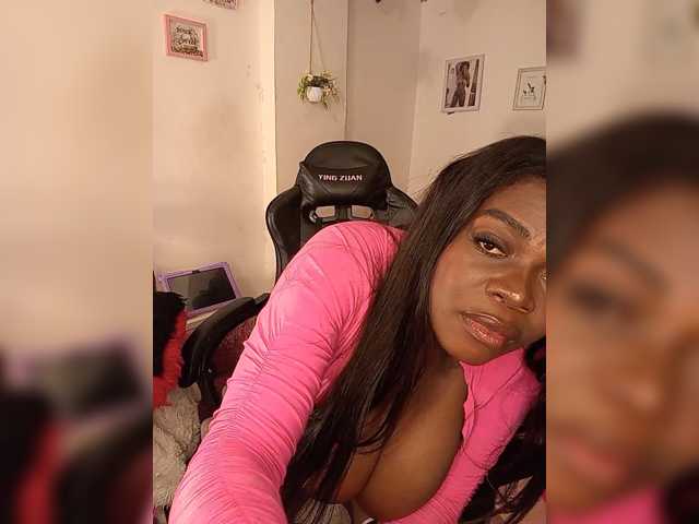 brytany05, en vivo ahora en BongaCams