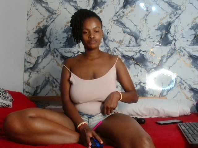 BlondQ2003's BongaCams show and profile