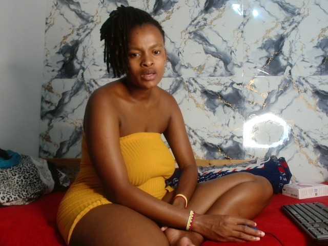 BlondQ2003's BongaCams show and profile