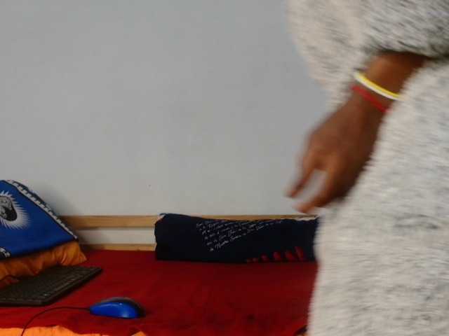 BlondQ2003 live cam on BongaCams