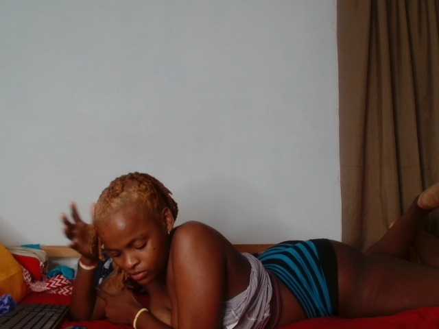 BlondQ2003
