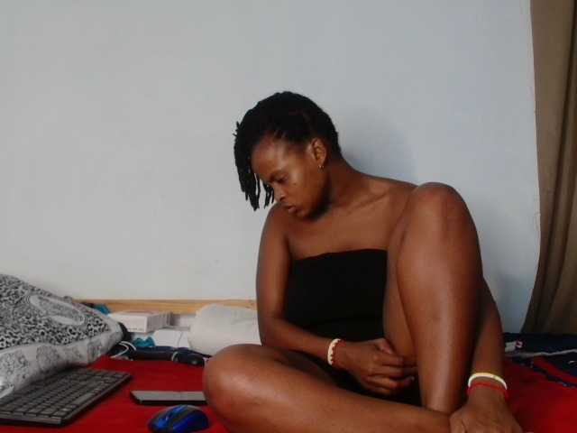 BlondQ2003's BongaCams show and profile