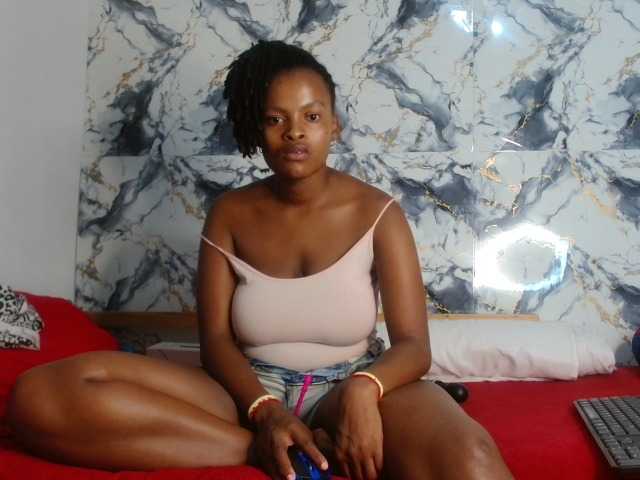 BlondQ2003's BongaCams show and profile