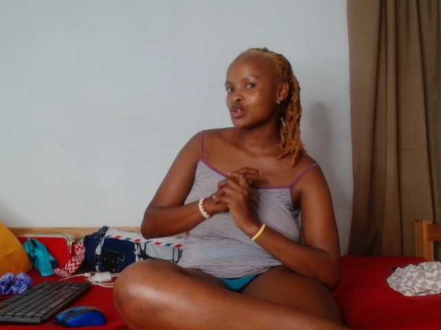 BlondQ2003