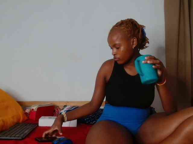 BlondQ2003