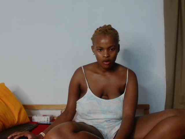 BlondQ2003