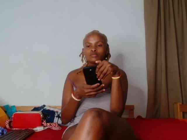 BlondQ2003