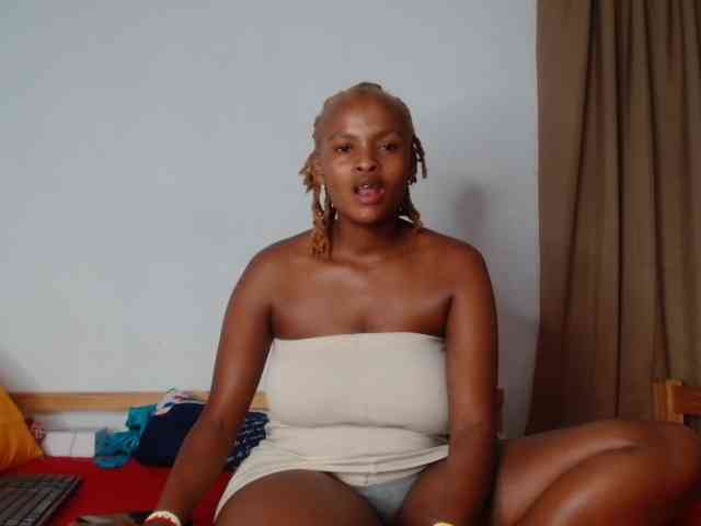 BlondQ2003