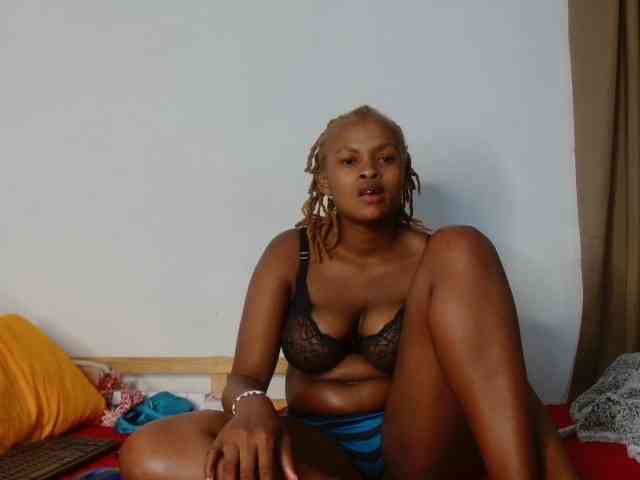 BlondQ2003 BlondQ2003