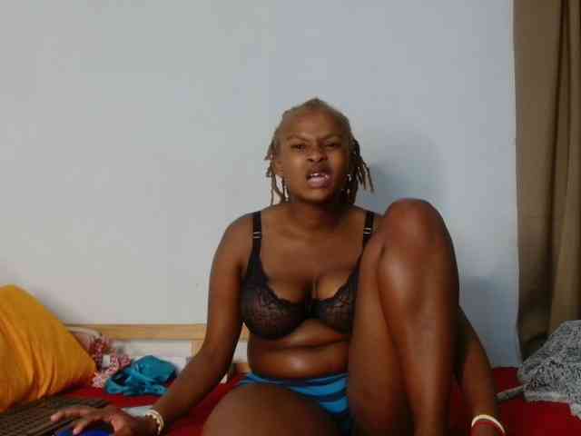 BlondQ2003