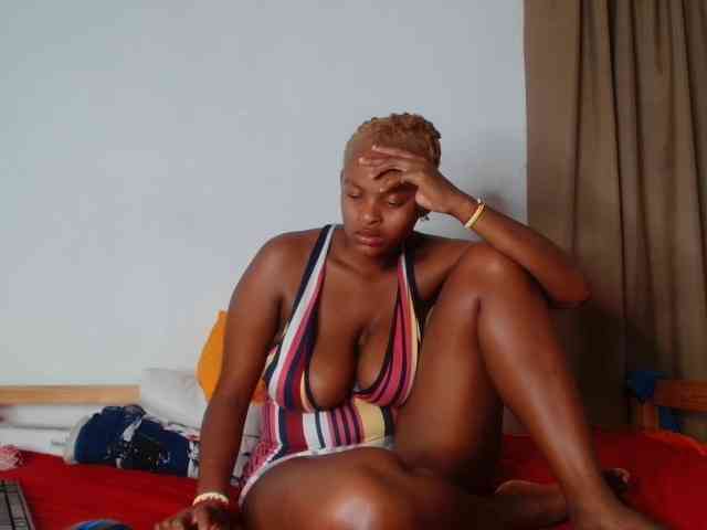 BlondQ2003