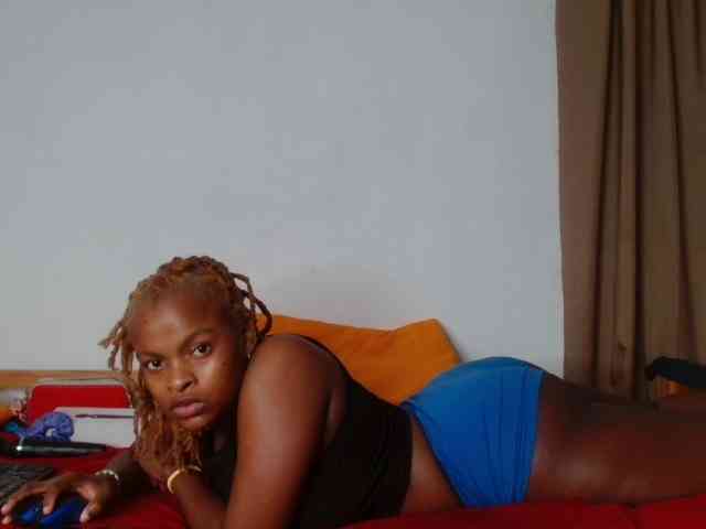 BlondQ2003