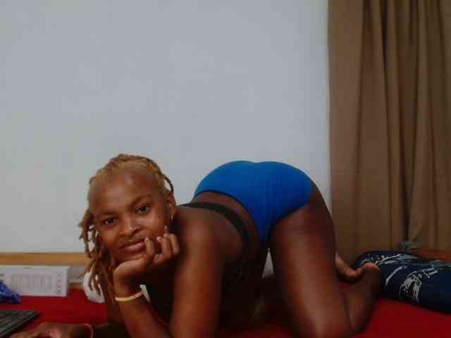 BlondQ2003