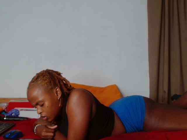 BlondQ2003