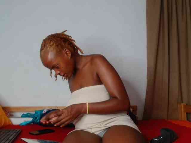 BlondQ2003