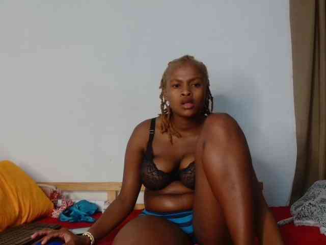 BlondQ2003