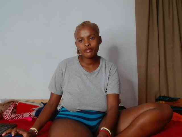 BlondQ2003