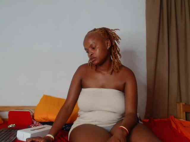 BlondQ2003