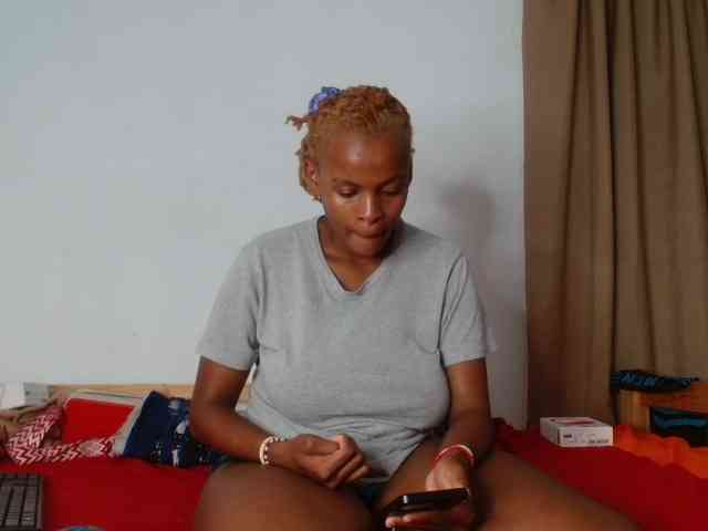 BlondQ2003
