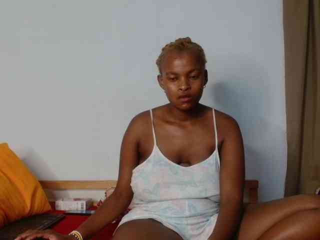 BlondQ2003 BlondQ2003
